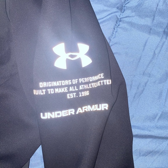 IMG Under armour jacket - Picture 3 of 4